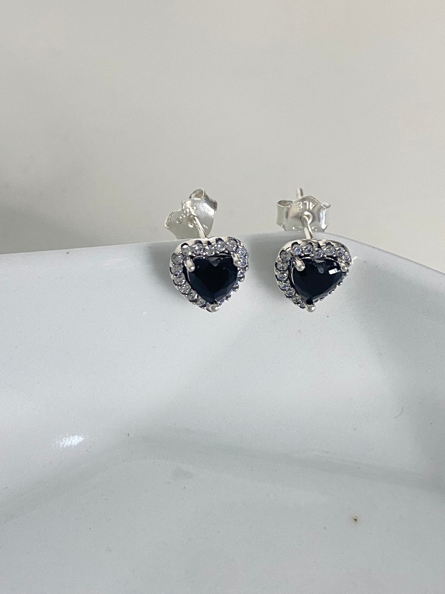Aretes Corazon negro shining