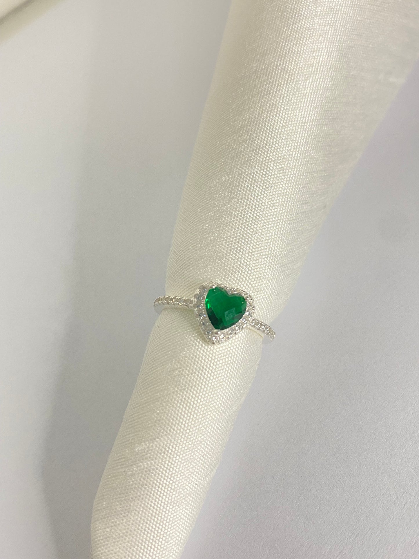 Anillo Corazon verde