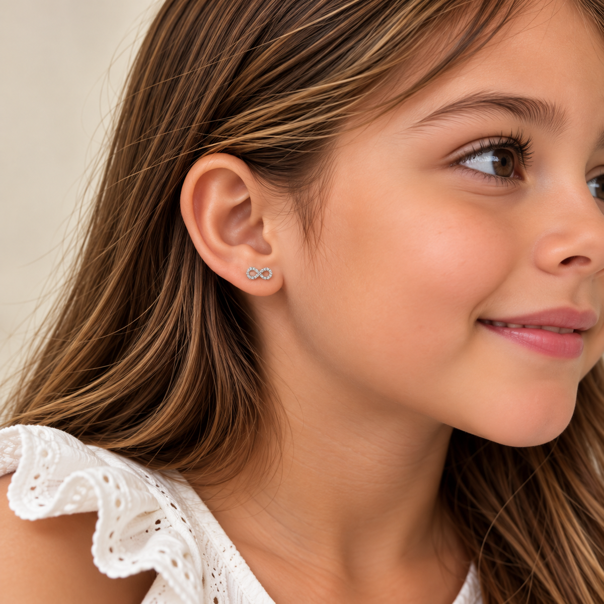 Aretes Infinito con Circones ✨
