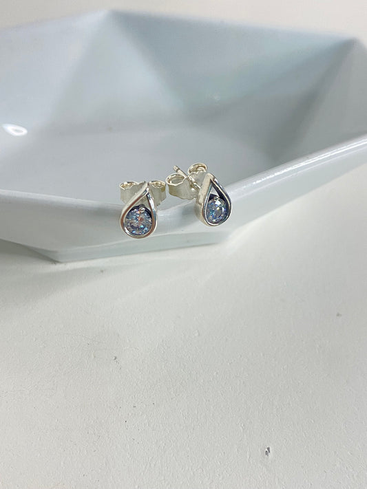 Aretes gotas 💧 pequeñas