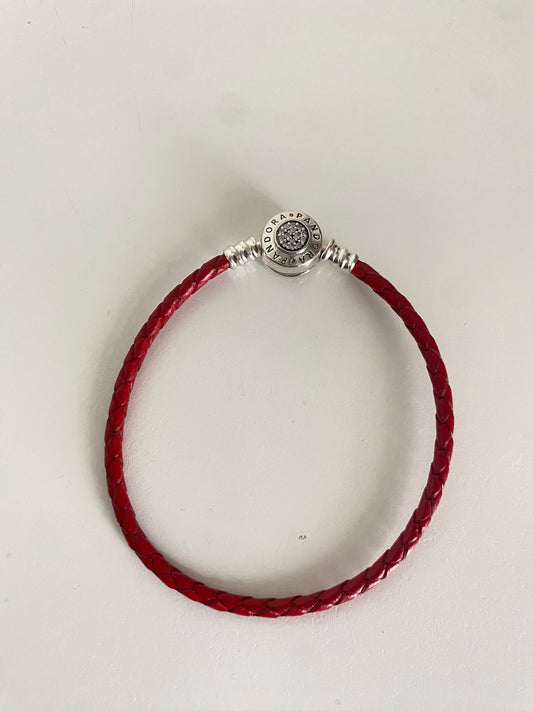 Pulsera de cuero rojo logo