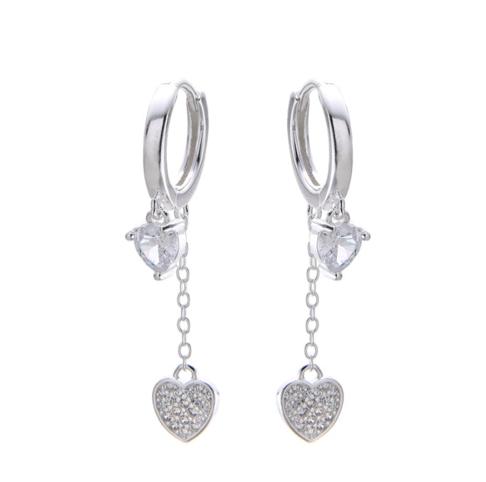 Aretes Huggies corazón colgante