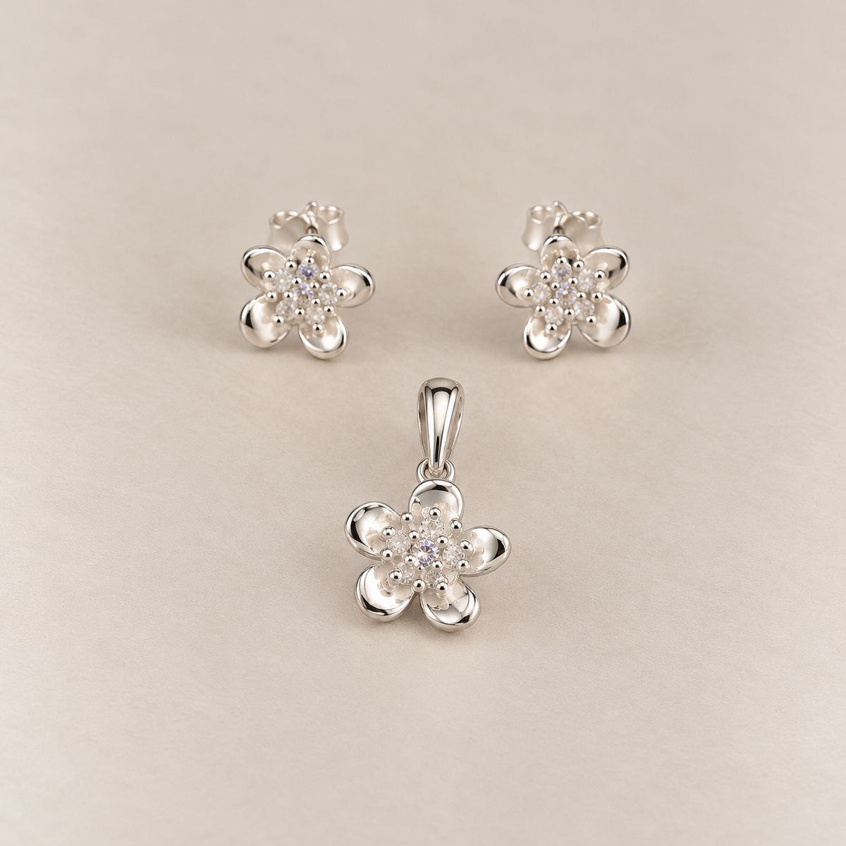 Juego Flor de Plata 925