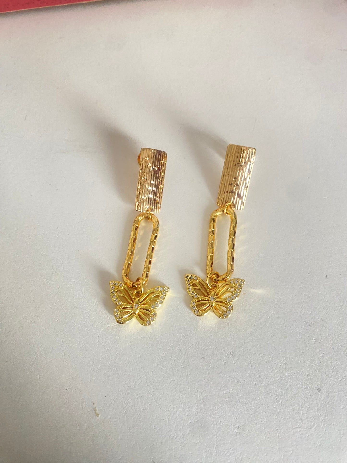 Aretes Mariposas doradas