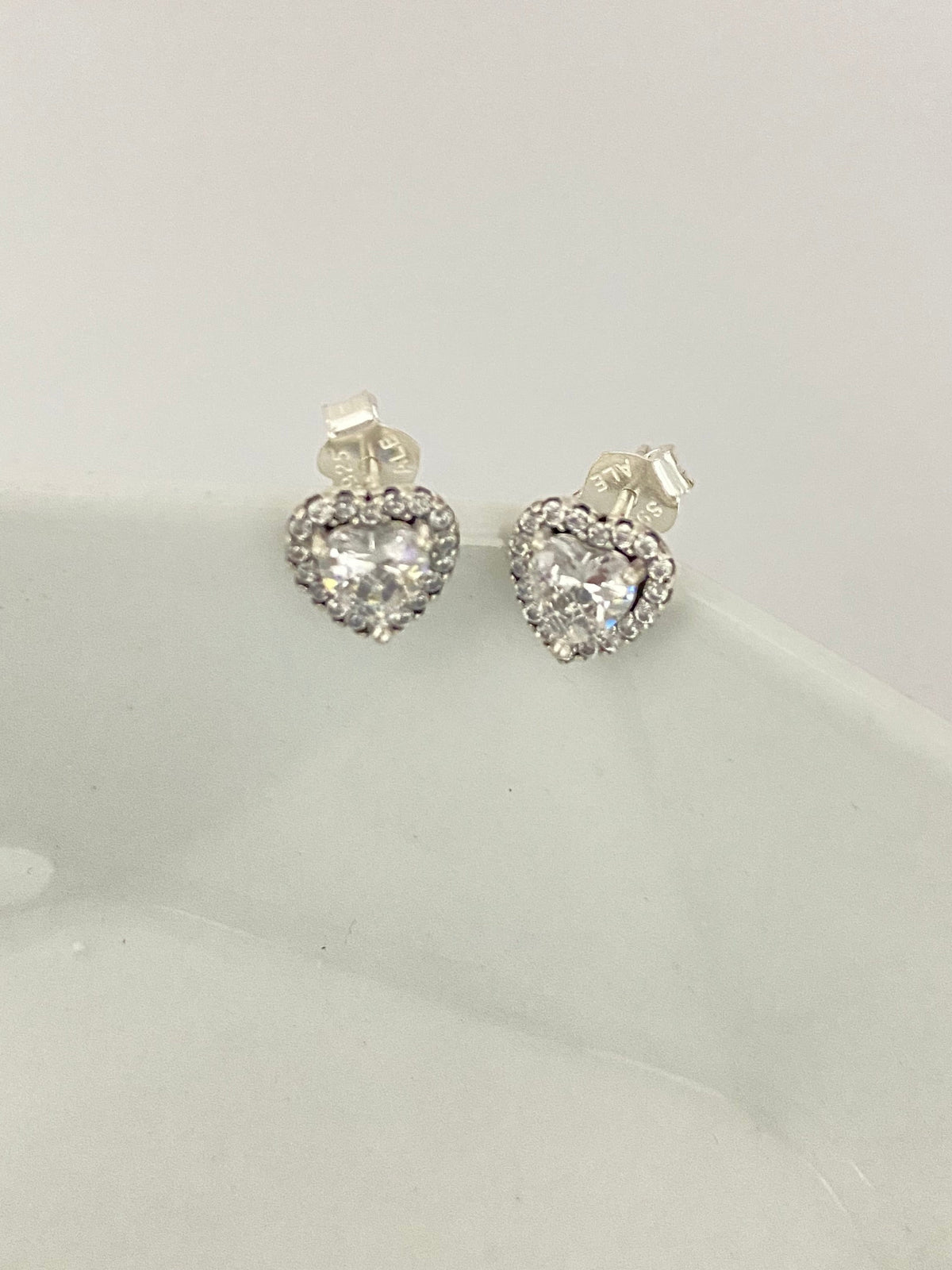 Aretes Corazón de Plata 925 ✨