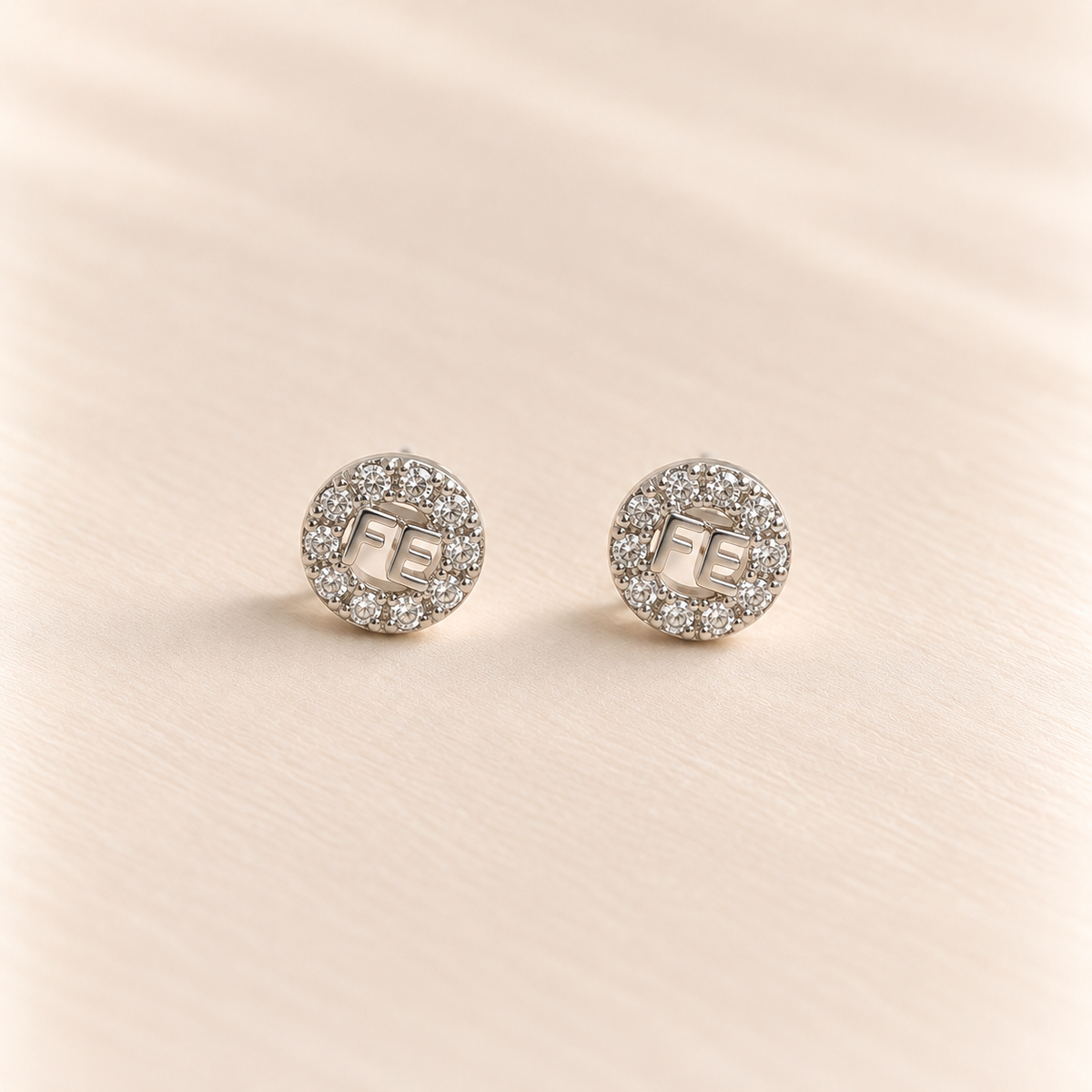 Aretes FE en plata 925 ✨